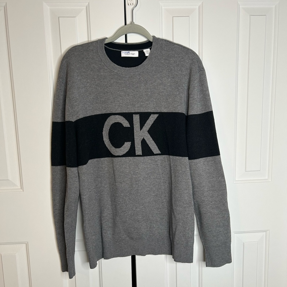 Calvin Klein men’s sweater large